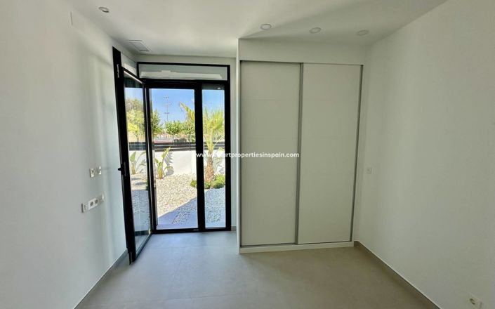 Image No.16-3 Bed Villa for sale