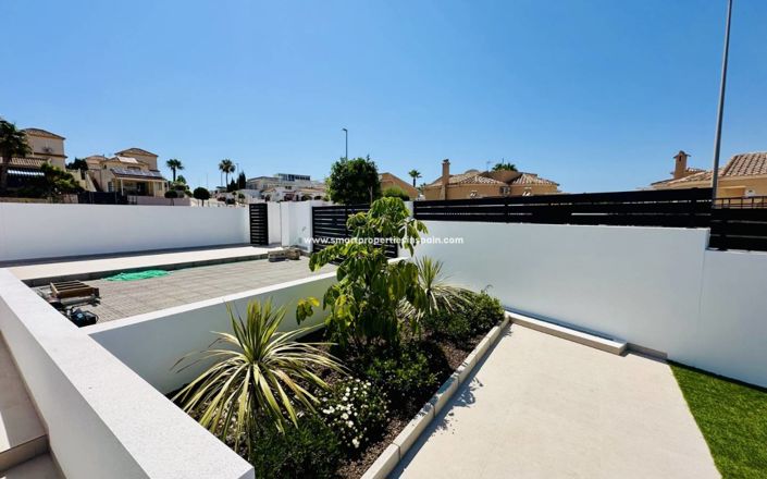 Image No.39-3 Bed Villa for sale