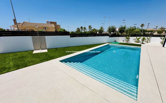 Image No.42-3 Bed Villa for sale