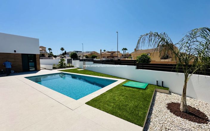 Image No.44-3 Bed Villa for sale