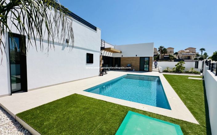 Image No.45-3 Bed Villa for sale