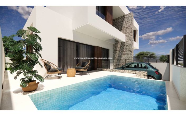 Image No.12-3 Bed Townhouse for sale