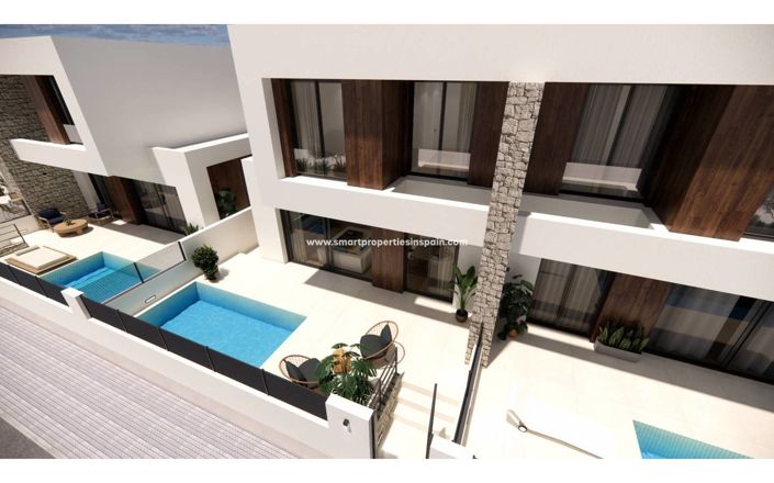 Image No.17-3 Bed Townhouse for sale