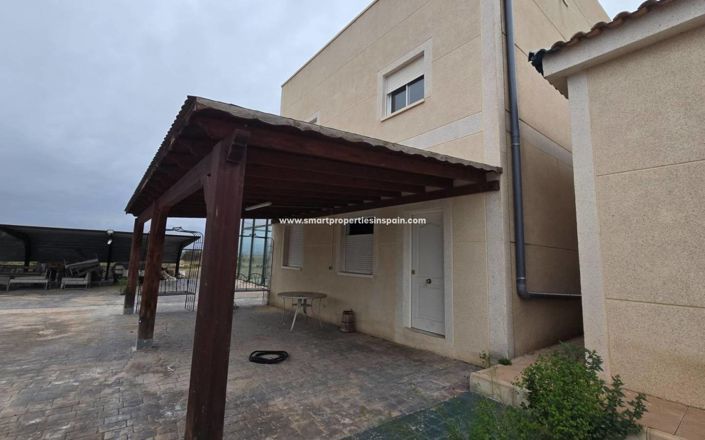 Image No.15-6 Bed Country House for sale