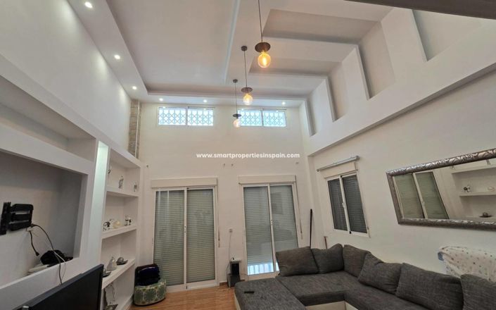 Image No.33-6 Bed Country House for sale