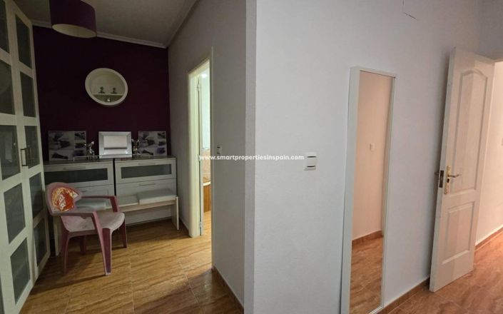 Image No.34-6 Bed Country House for sale