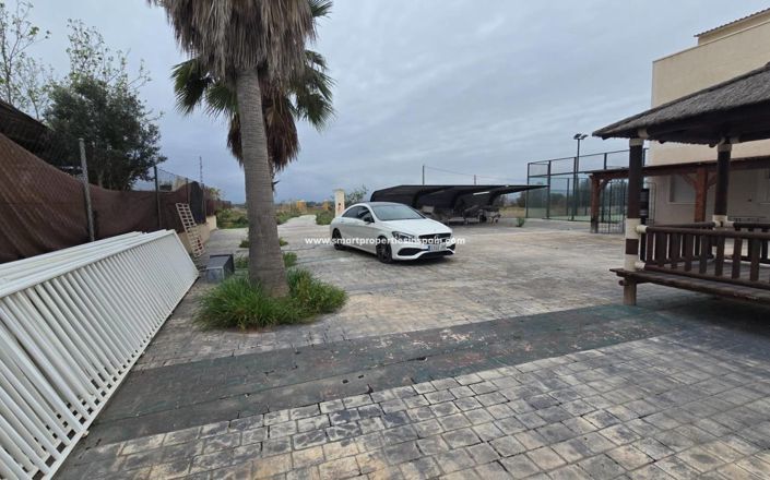 Image No.8-6 Bed Country House for sale