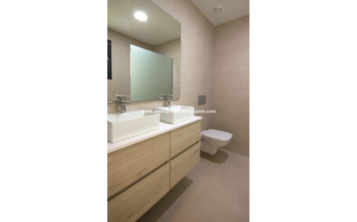 Image No.6-2 Bed Apartment for sale