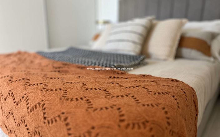 Image No.8-2 Bed Apartment for sale