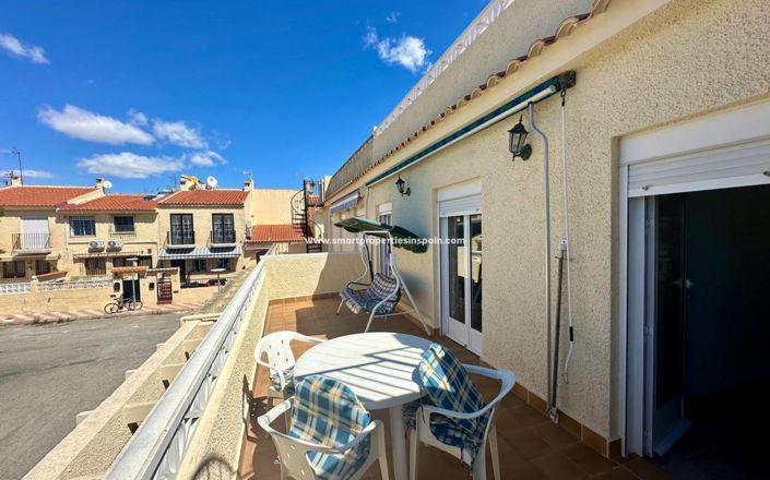 Image No.12-4 Bed Townhouse for sale