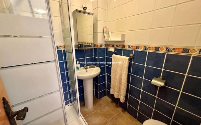 Image No.19-4 Bed Townhouse for sale