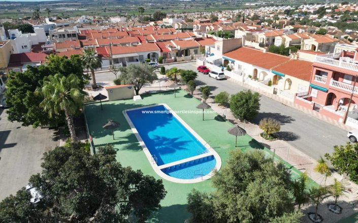 Image No.3-4 Bed Townhouse for sale