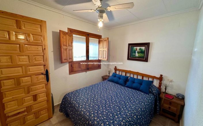 Image No.21-4 Bed Townhouse for sale