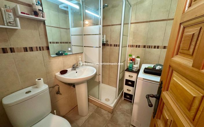 Image No.22-4 Bed Townhouse for sale