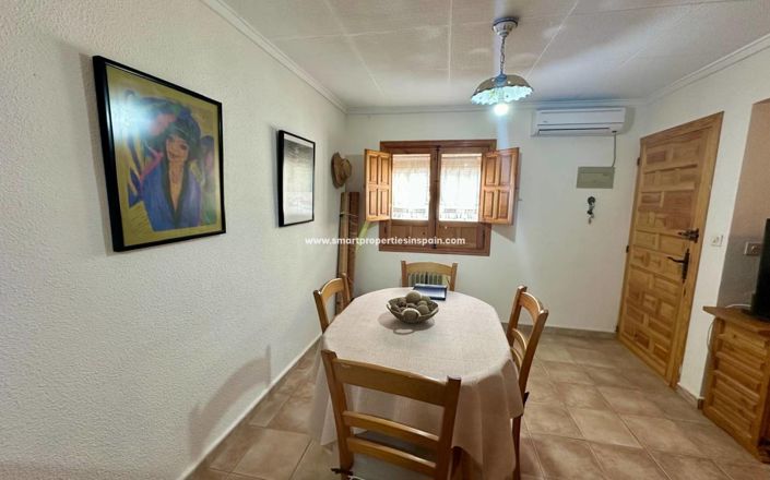 Image No.23-4 Bed Townhouse for sale