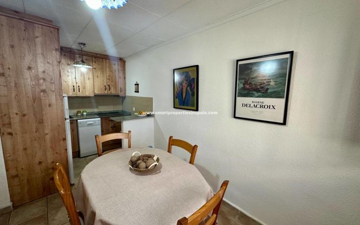 Image No.25-4 Bed Townhouse for sale