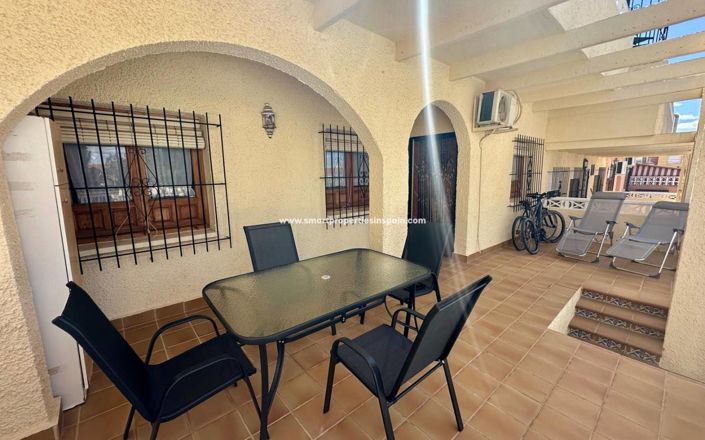 Image No.1-4 Bed Townhouse for sale
