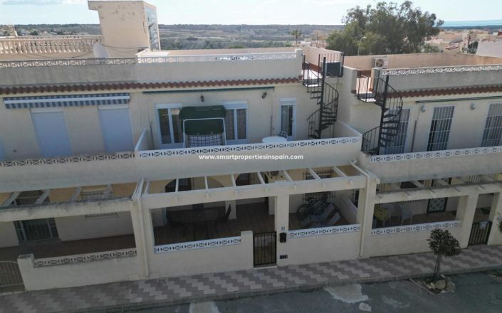 Image No.30-4 Bed Townhouse for sale