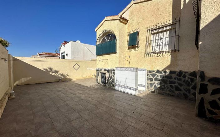 Image No.15-4 Bed Villa for sale