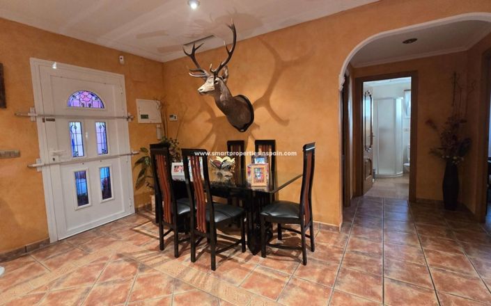 Image No.11-3 Bed Villa for sale