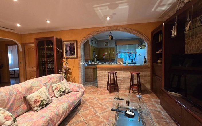 Image No.14-3 Bed Villa for sale