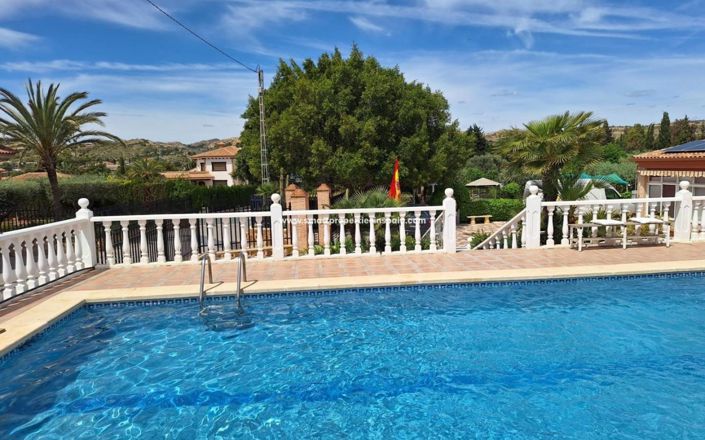 Image No.3-3 Bed Villa for sale