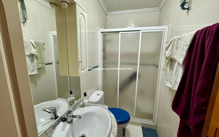 Image No.7-2 Bed Townhouse for sale