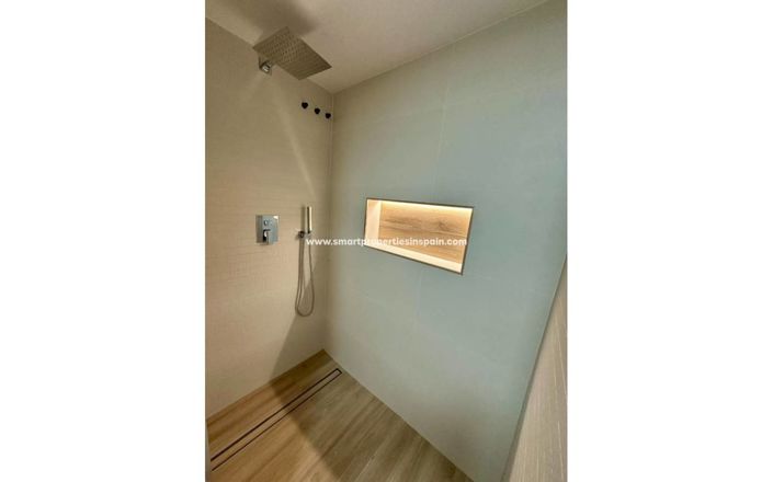 Image No.19-2 Bed House for sale