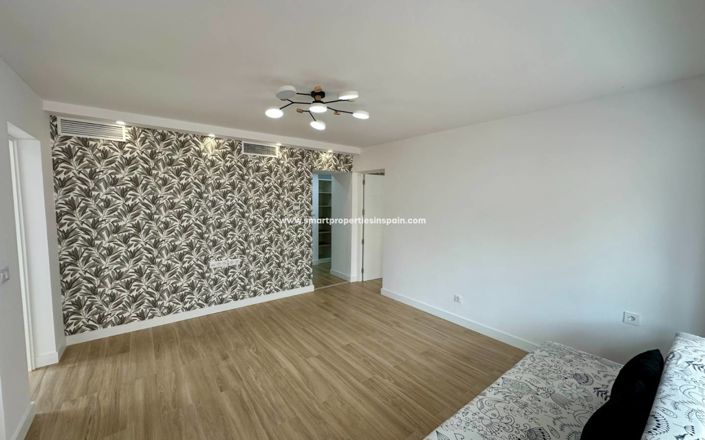 Image No.3-2 Bed House for sale