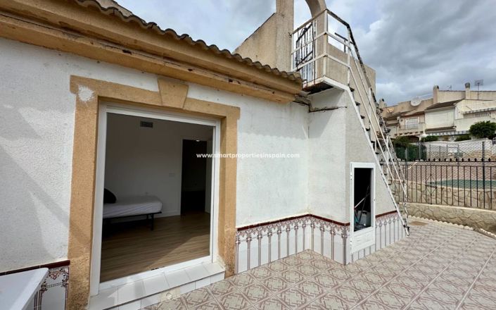 Image No.23-2 Bed House for sale