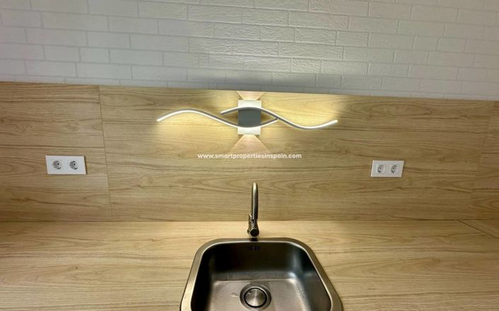 Image No.10-2 Bed House for sale