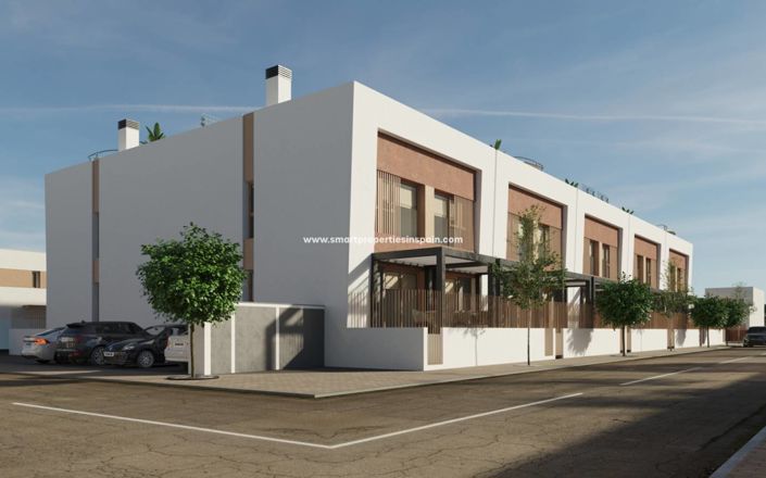 Image No.21-3 Bed Townhouse for sale