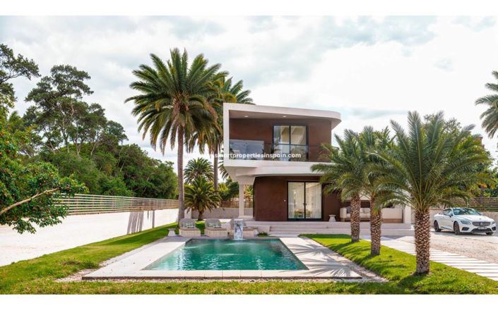 Image No.18-4 Bed Villa for sale