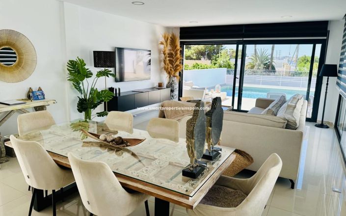 Image No.13-3 Bed Villa for sale