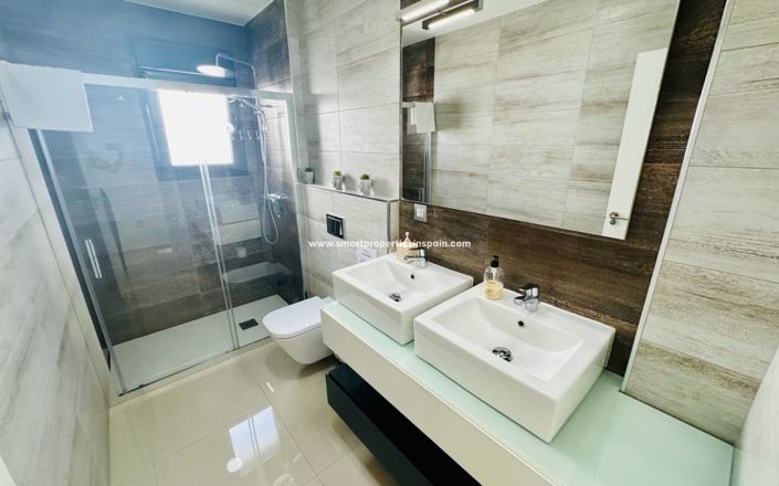 Image No.16-3 Bed Villa for sale