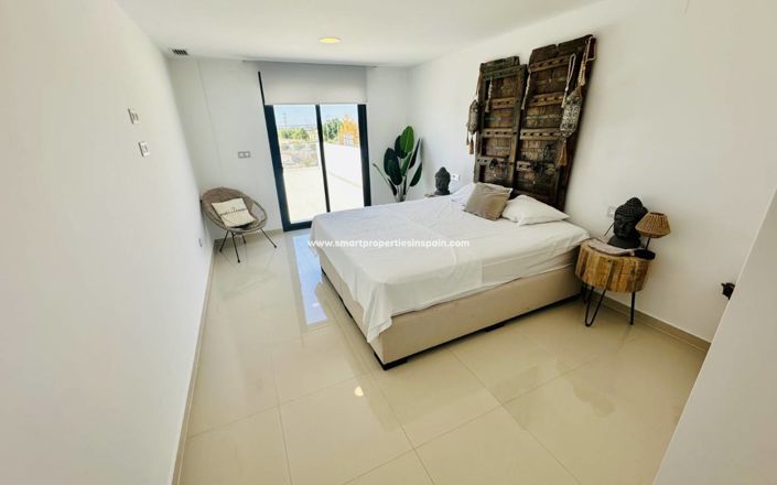 Image No.26-3 Bed Villa for sale