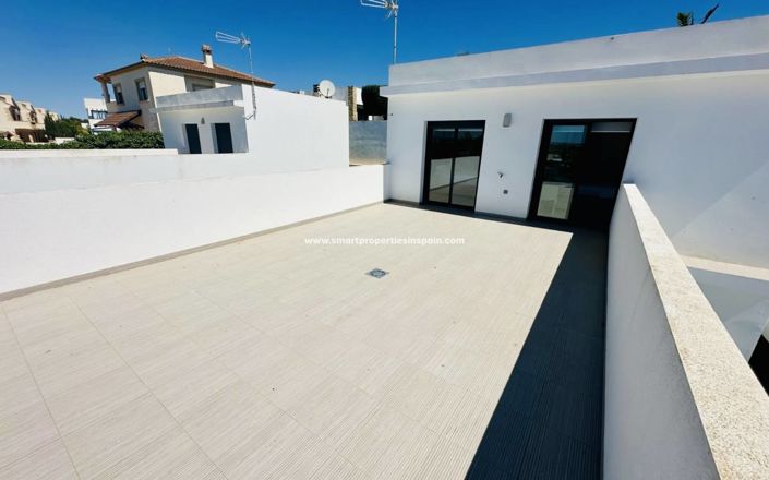 Image No.30-3 Bed Villa for sale