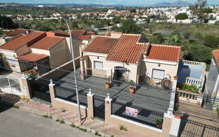 Image No.1-4 Bed Villa for sale