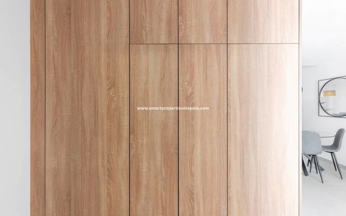 Image No.20-4 Bed Townhouse for sale