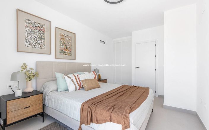 Image No.27-4 Bed Townhouse for sale