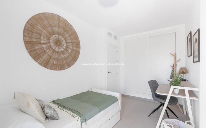 Image No.36-4 Bed Townhouse for sale