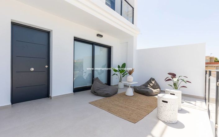 Image No.42-4 Bed Townhouse for sale