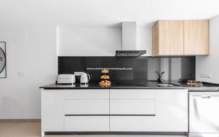 Image No.5-4 Bed Townhouse for sale