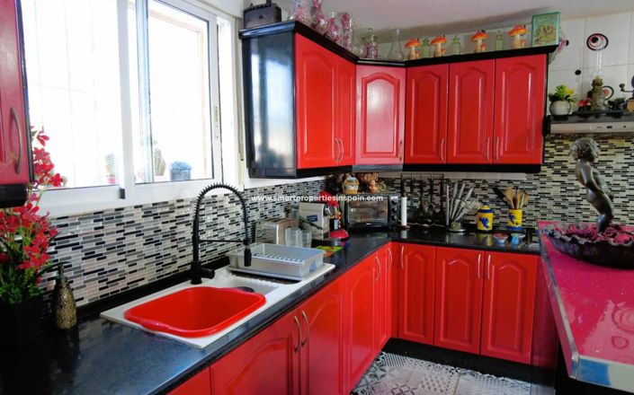 Image No.17-4 Bed Country House for sale