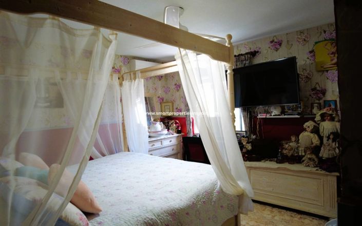 Image No.24-4 Bed Country House for sale