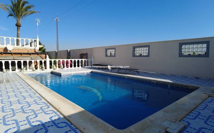 Image No.39-4 Bed Country House for sale