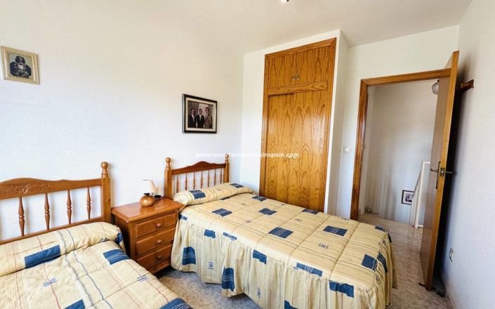 Image No.13-4 Bed House for sale