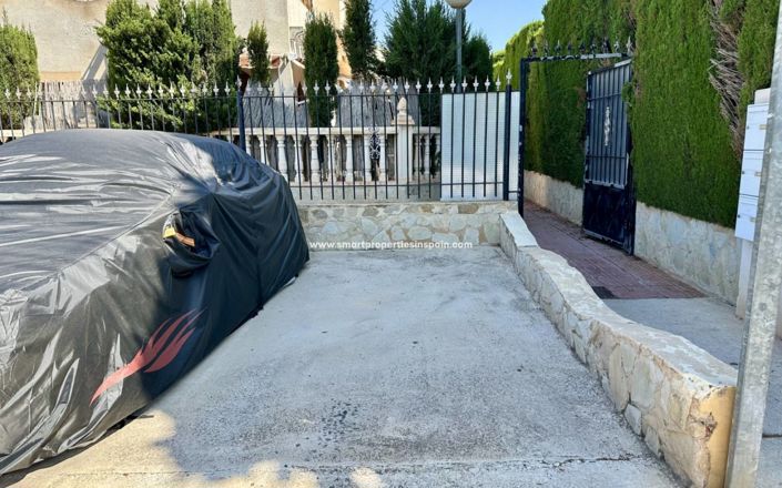 Image No.22-4 Bed House for sale