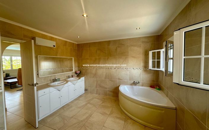 Image No.20-Villa de 5 chambres à vendre à La Marina