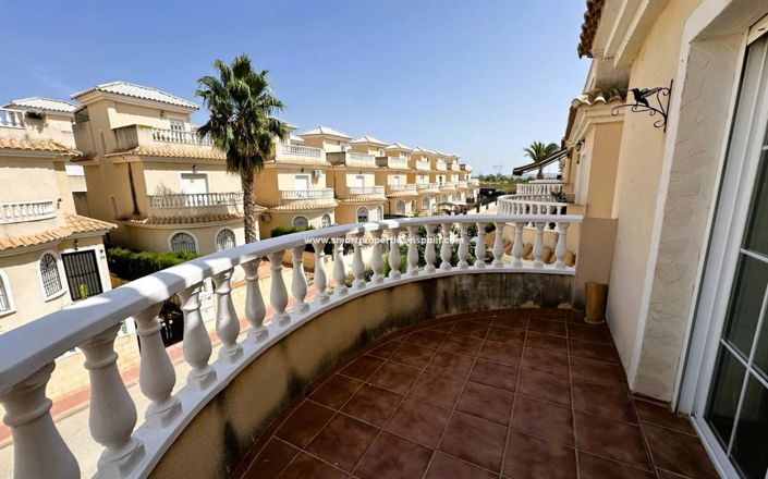 Image No.24-3 Bed Villa for sale